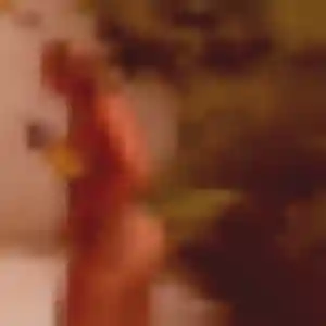 Adele, 20 ans, en ligne à Aubagne pour une rencontre coquine