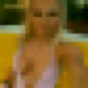 Charmante Marie-Ange, 29 ans à Breuillet - voir sa photo