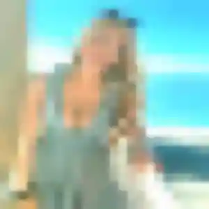 Photo sexy de Brigitte, 22 ans à Carros - plan discret