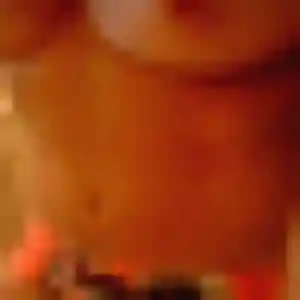 Constance, 23 ans, connectée à Cesson-Sévigné pour un rencontre sexy