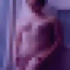 Bettina (42 ans) à Cherbourg-en-Cotentin propose une rencontre rapidement