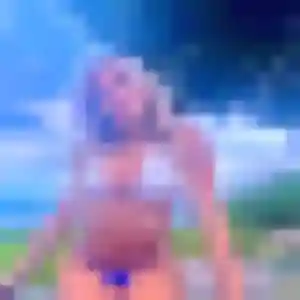 Nora de Cuincy, 20 ans - rencontre sexy sans prise de tête