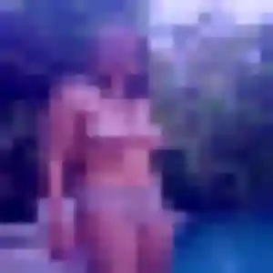 Fleur (28 ans) à Elven attend un rencontre sexy aujourd'hui