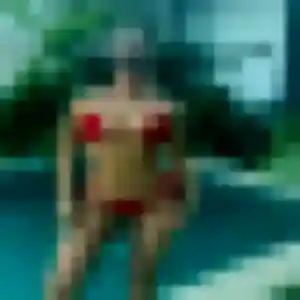Belle Flore, 32 ans à Eyguières - voir sa photo