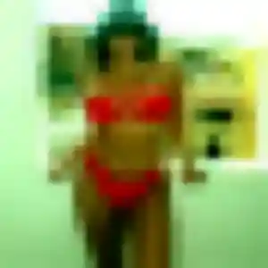 Whitney, 25 ans, en ligne à Gières pour une rencontre coquine