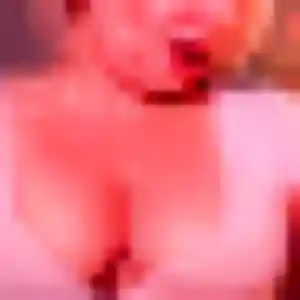 Rejoins Tessa, 23 ans à Givet en privé
