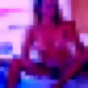 Bettina, 28 ans, connectée à Jonquières pour une rencontre coquine