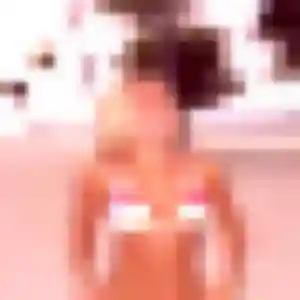 Photo privée de Yvonne, 21 ans à La Farlède - rencontre coquine