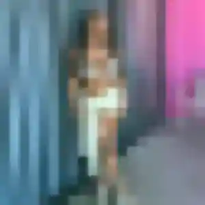 rencontre sexy à Le Mesnil-Esnard : photo de Noemie, 23 ans - accès libre