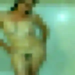 Dina (22 ans) à Le Petit-Quevilly attend un rencontre sexy maintenant