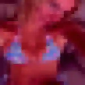 Photo de Dina à Les Trois-Bassins (20 ans) - rencontre sexy anonyme