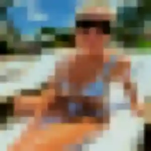 Photo exclusive de Albertine, 30 ans à Mantes-la-Ville - rencontre sans lendemain