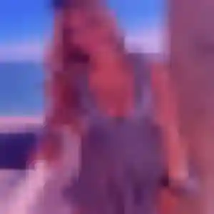 Nora, 21 ans, disponible à Montrond-les-Bains pour une rencontre coquine