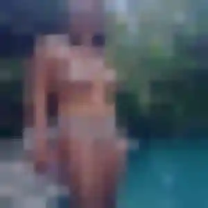 Irina, 22 ans, en ligne à Narbonne pour une rencontre coquine