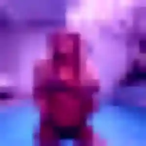 Photo privée de Imane, 23 ans à Neuville-de-Poitou - rencontre coquine