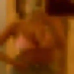 Noemie, 21 ans, cherche un rencontre sexy à Octeville-sur-Mer