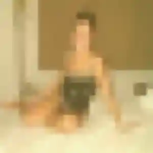 Melanie (33 ans) à Rodez attend un rencontre sexy rapidement