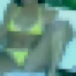 Flavie, 20 ans, connectée à Saint-Herblain pour un rencontre sexy