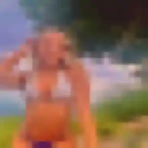 Anne-Charlotte, 34 ans, en ligne à Saint-Mandrier-sur-Mer pour une rencontre coquine