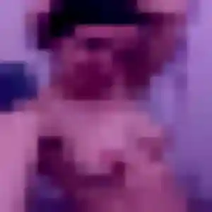 Photo de Delphine à Saint-Maximin-la-Sainte-Baume (32 ans) - rencontre sexy anonyme