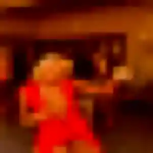 Magalie, 36 ans, disponible à Saint-Mitre-les-Remparts pour une rencontre coquine