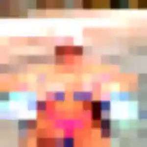 Photo exclusive de Lola, 37 ans à Sainte-Suzanne - plan discret