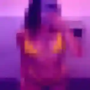 rencontre sexy à Troyes : photo de Clarisse, 22 ans - accès libre