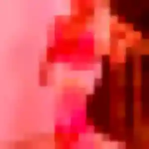 Philippine, 23 ans, connectée à Versailles pour un rencontre sexy